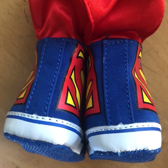 Superman Newborn Booties. Superman Logo w/Cape Detail. Soft Sole. SZ 0-6 Months. - Picture 7 of 10